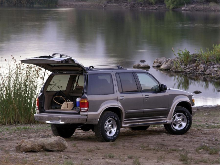  Ford Explorer 1994 года  (фото 13 из 25)